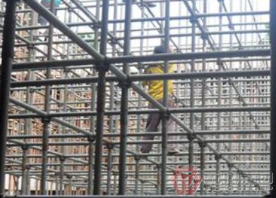 怎么搭配門(mén)式腳手架比較合理，有什么規(guī)定嗎?